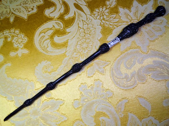 varita-de-sauco-dumbledores-elder-wand-588-MEC2647655718_042012-F.jpg