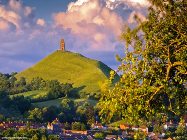 glastonbury-tor-green.jpg
