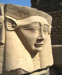 Dendera-y-Hathor-249x300